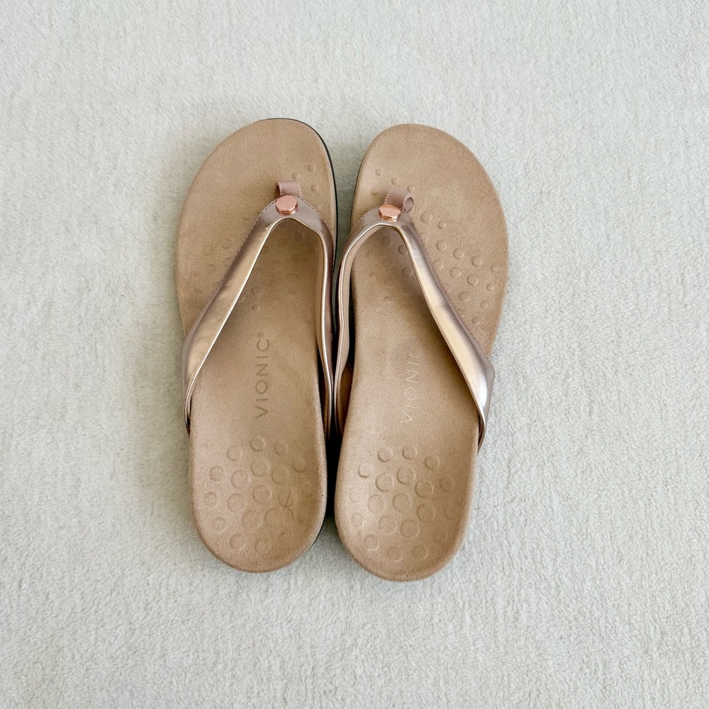 Vionic Rose Gold Thong Sandals Women’s Size 9 Comfort Arch Support Shoes - Picture 2 of 8